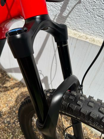 Used Trek Slash 7 Gen 5 2021 2021 Mountainbike, Red, 29 — image 5 of 15