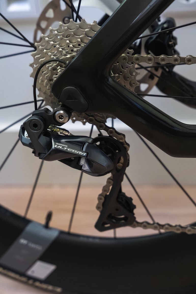 Used Canyon Speedmax CF 8 Disc Di2 2021 2021 Road & Gravel, Black — image 17 of 21