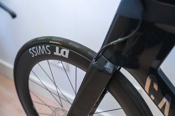 Used Canyon Speedmax CF 8 Disc Di2 2021 2021 Road & Gravel, Black — image 2 of 21