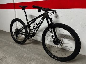 Used Specialized Epic 8 Expert 2025 Frameset 2025 Mountainbike, Black, 29 — image 4 of 5