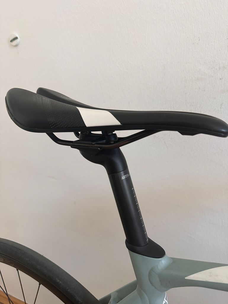 Used Giant Contend SL 1 Disc 2019 2019 Road & Gravel, Green — image 7 of 7