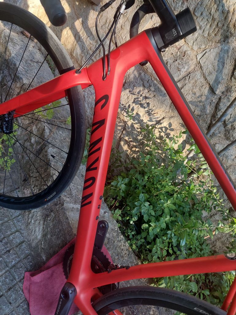 Used Canyon Endurace CF SLX Disc 8.0 2018 2018 Road & Gravel, Red — image 17 of 20