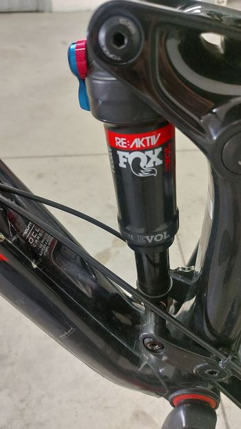 Used Trek Trek Fuel Ex 9.7 2018 Mountainbike, Red, 29 — image 6 of 8