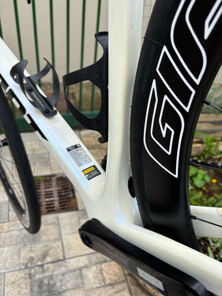 Used Giant TCR Advanced 2 KOM 2025 2025 Road & Gravel, White — image 25 of 28