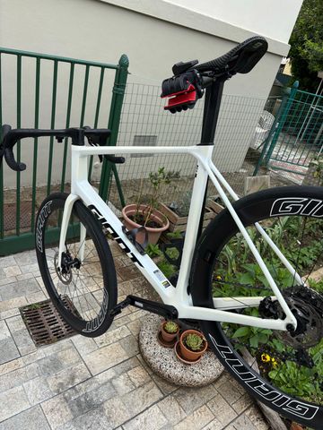 Brugt Giant TCR Advanced 2 KOM 2025 2025 Road & Gravel — billede 14 af 15