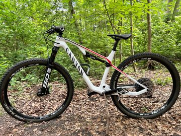 Gebrauchtes Canyon LUX SRAM NX Eagle 2021 Mountainbike, Weiß — Bild 2 von 8