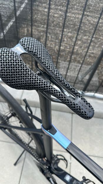 Used Colnago C68 Allroad Shimano Dura Ace Di2 2025 2025 Road & Gravel, Black — image 8 of 13
