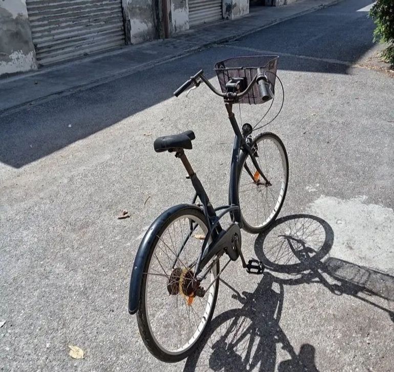 Used B Twin B Twin Custom 2009 Urban, Black — image 1 of 5
