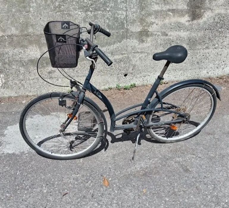 Used B Twin B Twin Custom 2009 Urban, Black — image 2 of 5