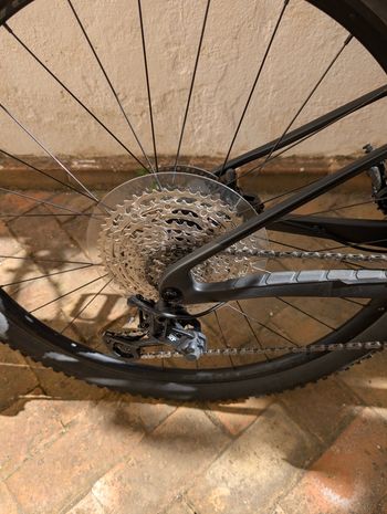 Used Trek E-Caliber 9.6 Gen 2 2022 2022 Mountainbike — image 3 of 8