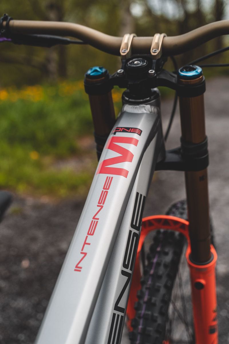 Brugt Intense M1 ALLOY PRO 2024 2024 Mountainbike — billede 2 af 5