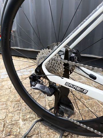 Gebrauchtes Trek Madone SL 7 2027 2027 Road & Gravel, Weiß — Bild 2 von 7