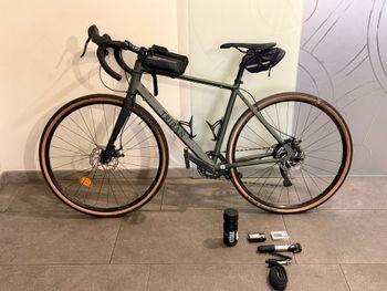 TRIBAN, Gravel Bike GRVL 120 2023