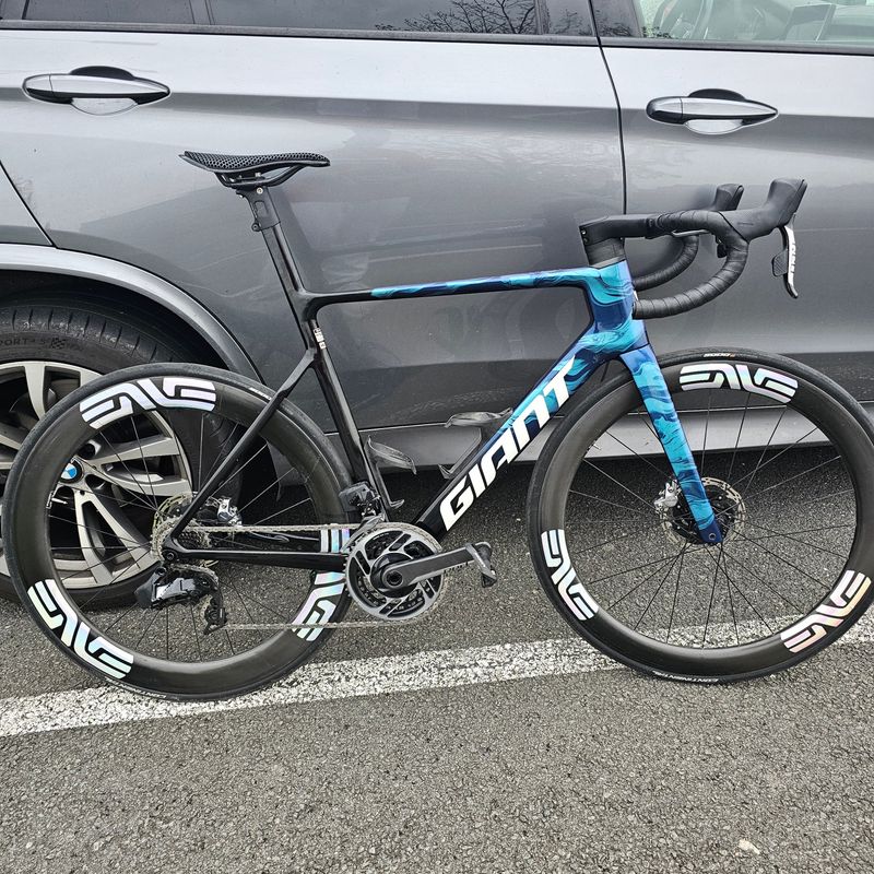 Used Giant Propel SRAM Red eTap AXS 2025 Road & Gravel