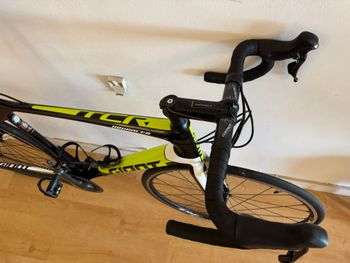 Used Giant TCR Advanced 1 2016 2016 Road & Gravel, Black — image 8 of 12