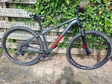 Used CUBE ANALOG 2022 2022 Mountainbike, Red, 29 — image 1 of 14
