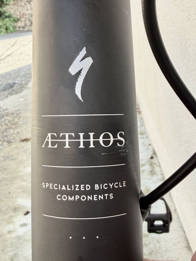 Used Specialized Aethos Comp - Rival ETaps AXS 2023 2023 Road & Gravel — image 2 of 21