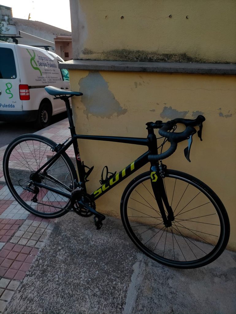 Used Scott Speedster Shimano Claris 2024 Road & Gravel, Black — image 1 of 12