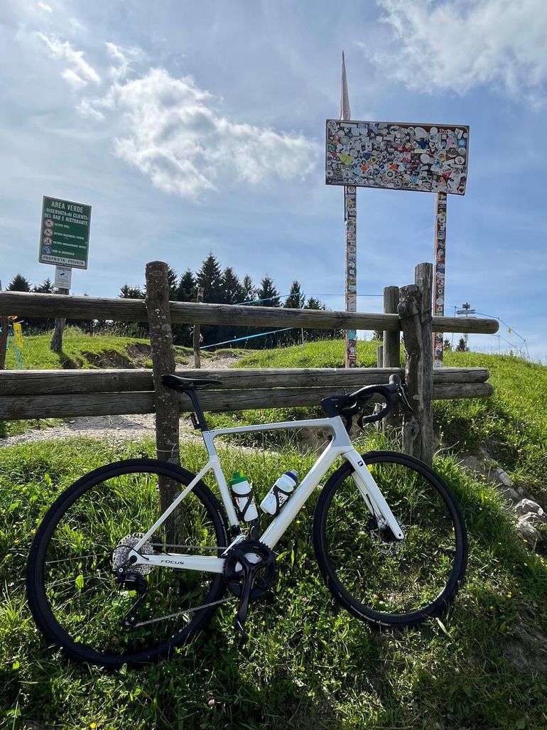 Used Focus IZALCO MAX 8.7 2024 2024 Road & Gravel, White — image 3 of 3