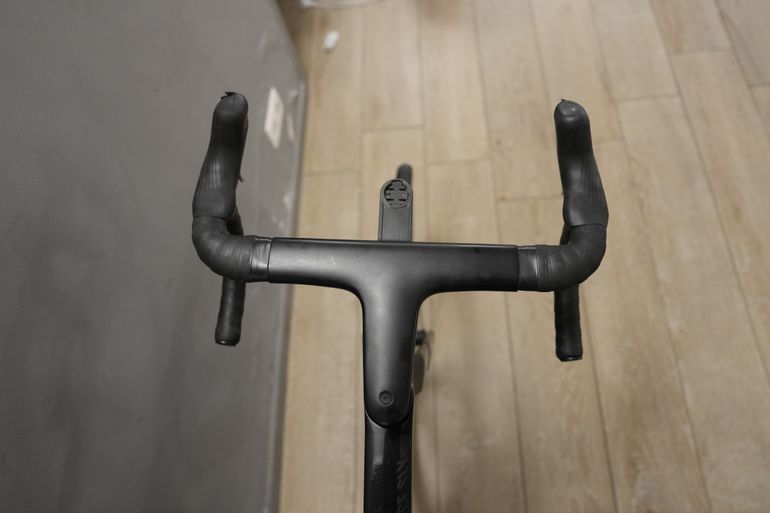Used Canyon Aeroad Shimano Dura Ace Di2 2024 Road & Gravel, Black — image 14 of 27