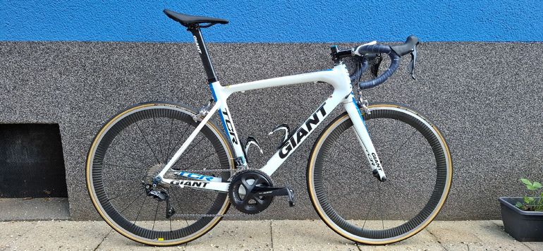 Used Giant Tcr Shimano 105 2010 Road & Gravel, Bianco — image 1 of 18