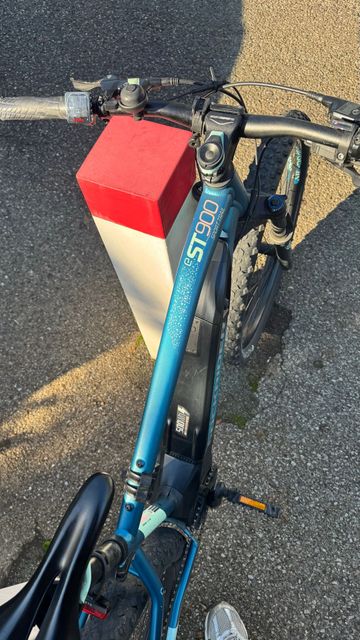 ROCKRIDER E-ST900 Mountain Bike Shimano Deore XT 2022 Mountainbike usato, Blu — immagine 5 di 16