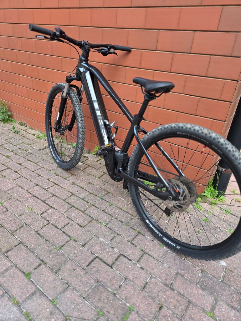Used CUBE REACTION HYBRID, ONE 750 2022 2022 Mountainbike, Black, 29 — image 9 of 11
