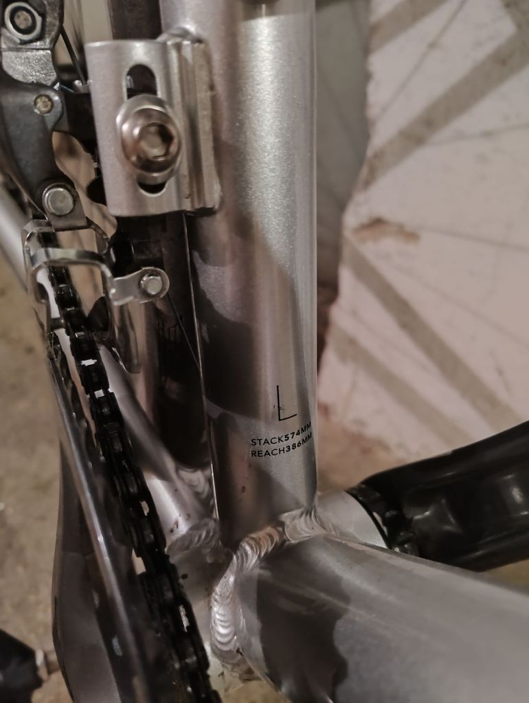 Used Vitus Razor Claris 2022 2022 Road & Gravel, Light Gray — image 6 of 6