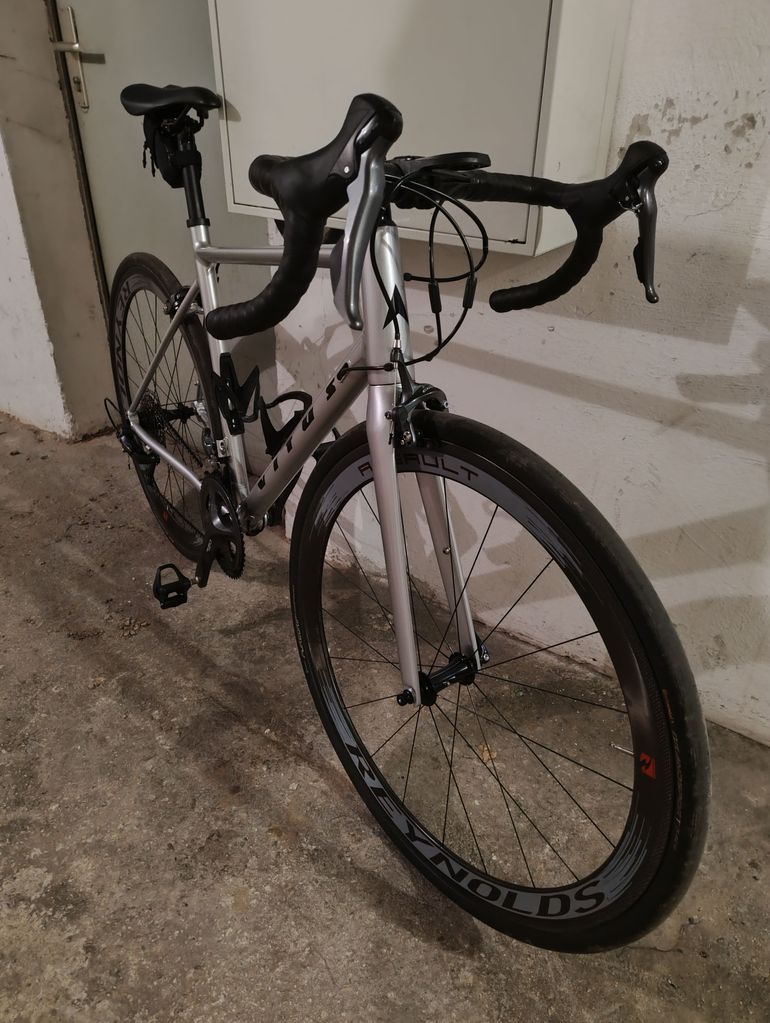Used Vitus Razor Claris 2022 2022 Road & Gravel, Light Gray — image 4 of 6