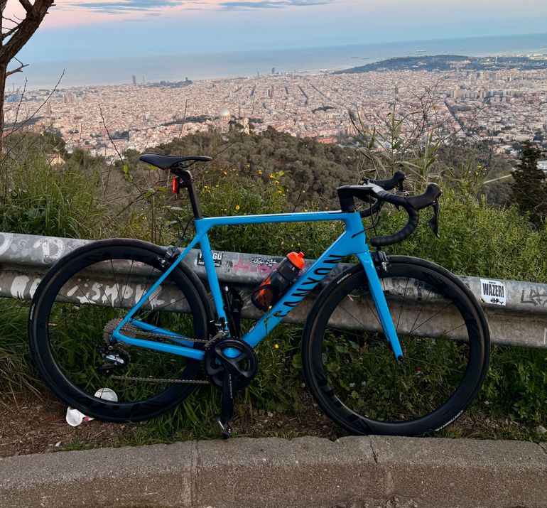 Used Canyon Ultimate CF SL 8 2022 2022 Road & Gravel, Blue — image 1 of 14
