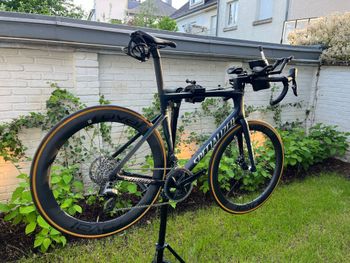 Used Specialized Tarmac SL7 Comp - Rival eTap AXS 2022 2022 Road & Gravel, Blue — image 3 of 13