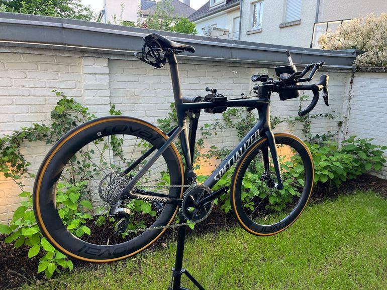Used Specialized Tarmac SL7 Comp - Rival eTap AXS 2022 2022 Road & Gravel, Blue — image 3 of 13