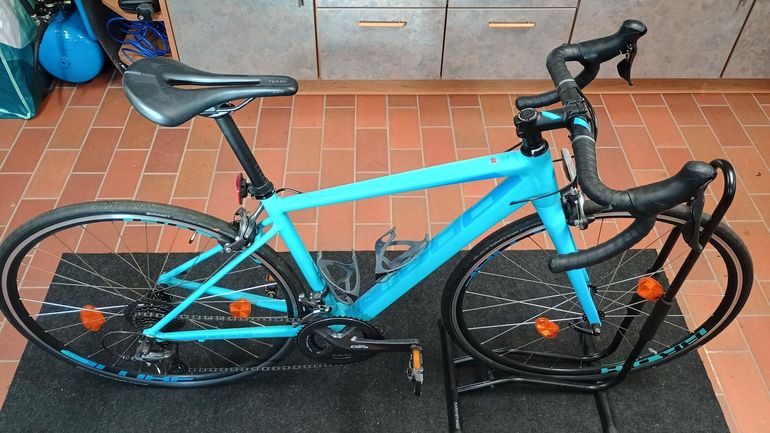 Used CUBE AXIAL WS 2018 2018 Road & Gravel — image 1 of 3