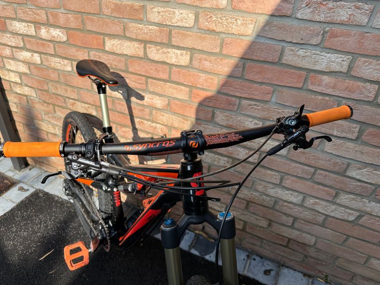 Used Scott Scott Genius LT 720 2015 Mountainbike, Orange — image 6 of 7