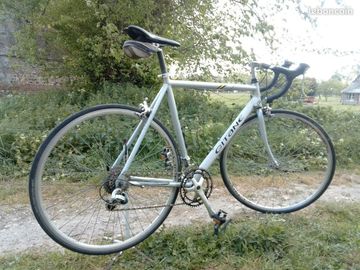Gitane 2017 Road & Gravel usato, Grigio chiaro — immagine 2 di 17
