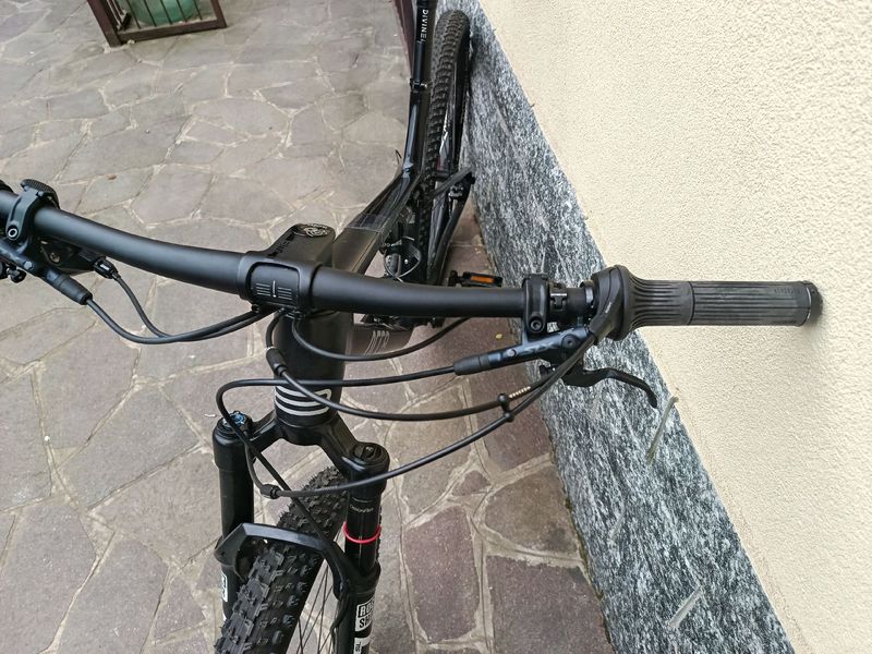 Použité ARC8 Evolve Shimano SLX 2024 Mountainbike — obrázek 21 z 21