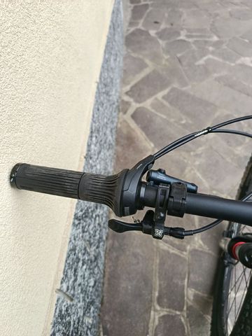 Použité ARC8 Evolve Shimano SLX 2024 Mountainbike — obrázek 17 z 21