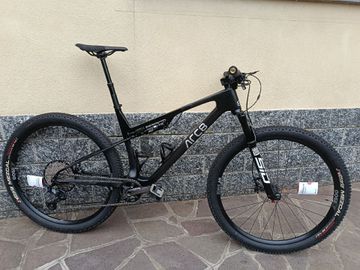 Použité ARC8 Evolve Shimano SLX 2024 Mountainbike — obrázek 1 z 21