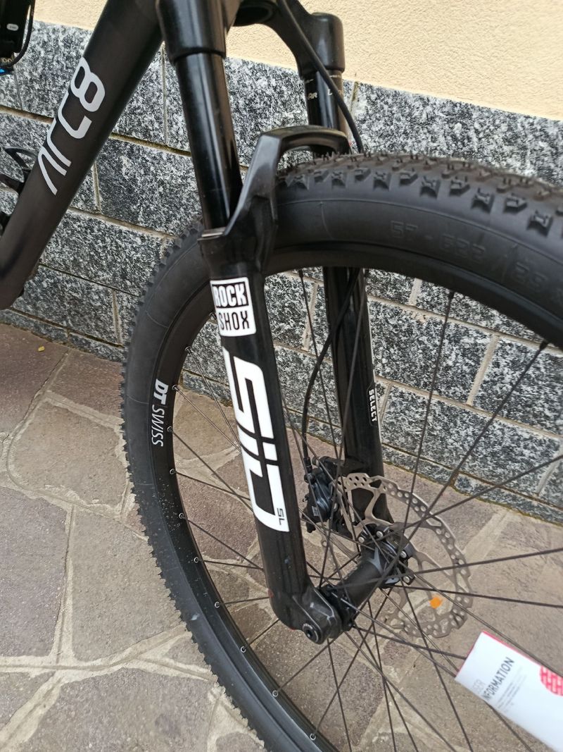 Použité ARC8 Evolve Shimano SLX 2024 Mountainbike — obrázek 20 z 21