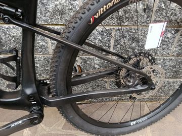 Použité ARC8 Evolve Shimano SLX 2024 Mountainbike — obrázek 6 z 21