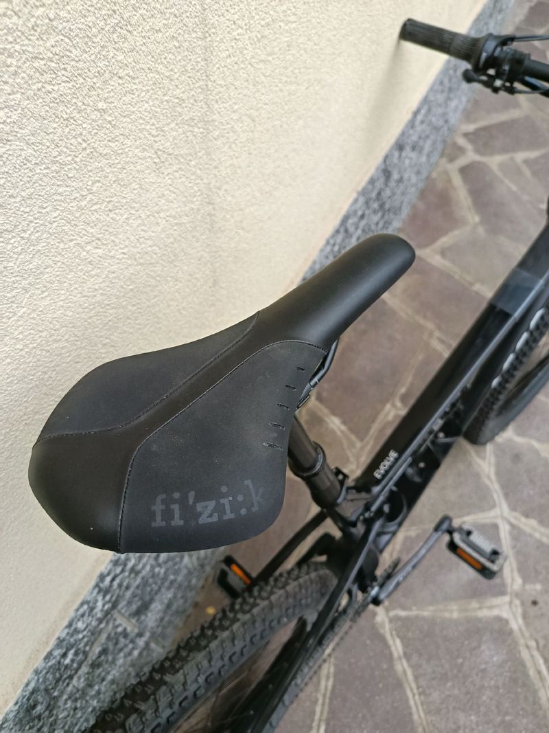 Použité ARC8 Evolve Shimano SLX 2024 Mountainbike — obrázek 15 z 21