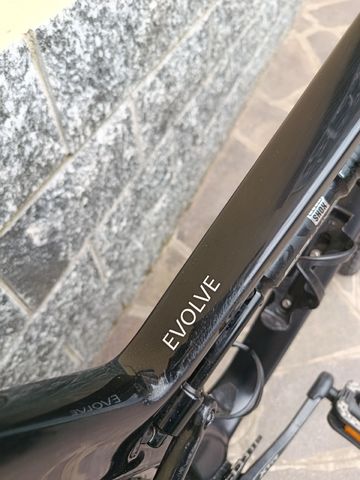 Použité ARC8 Evolve Shimano SLX 2024 Mountainbike — obrázek 14 z 21