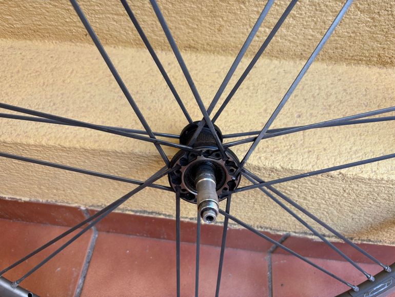 Used Trek Madone Shimano 105 2013 Road & Gravel, White — image 22 of 25