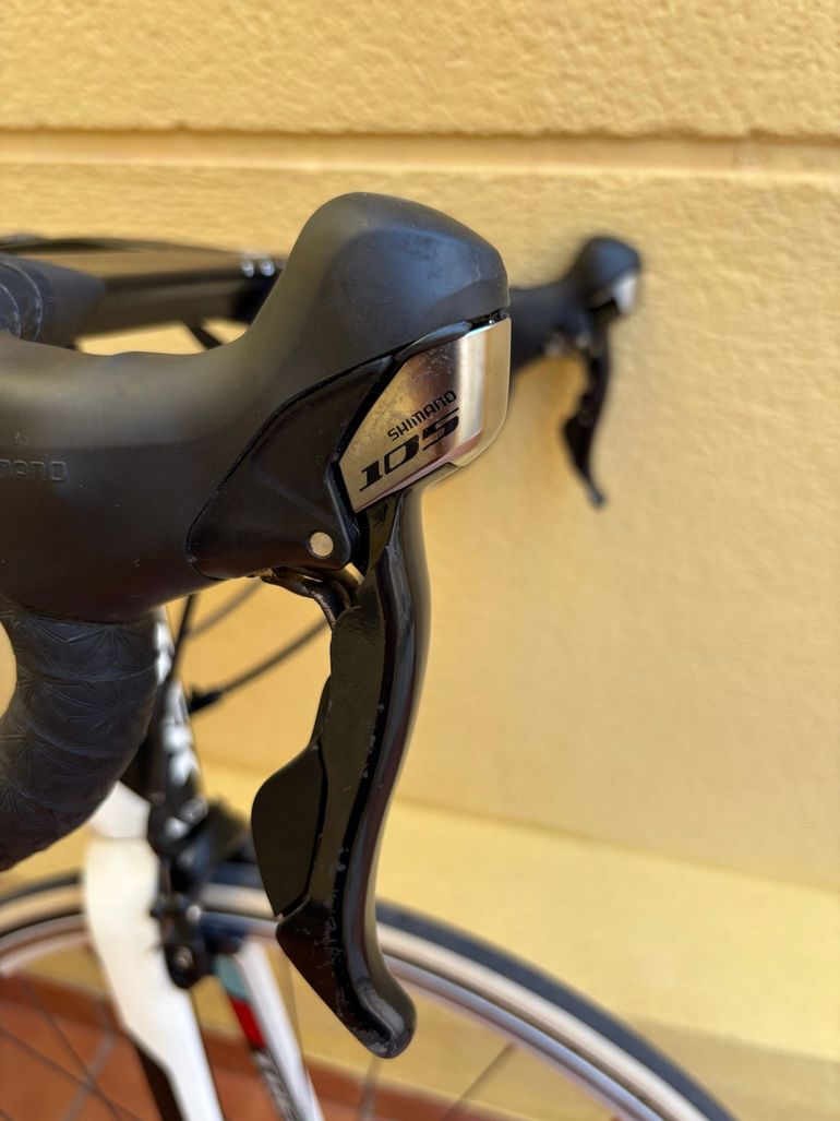 Used Trek Madone Shimano 105 2013 Road & Gravel, White — image 7 of 25