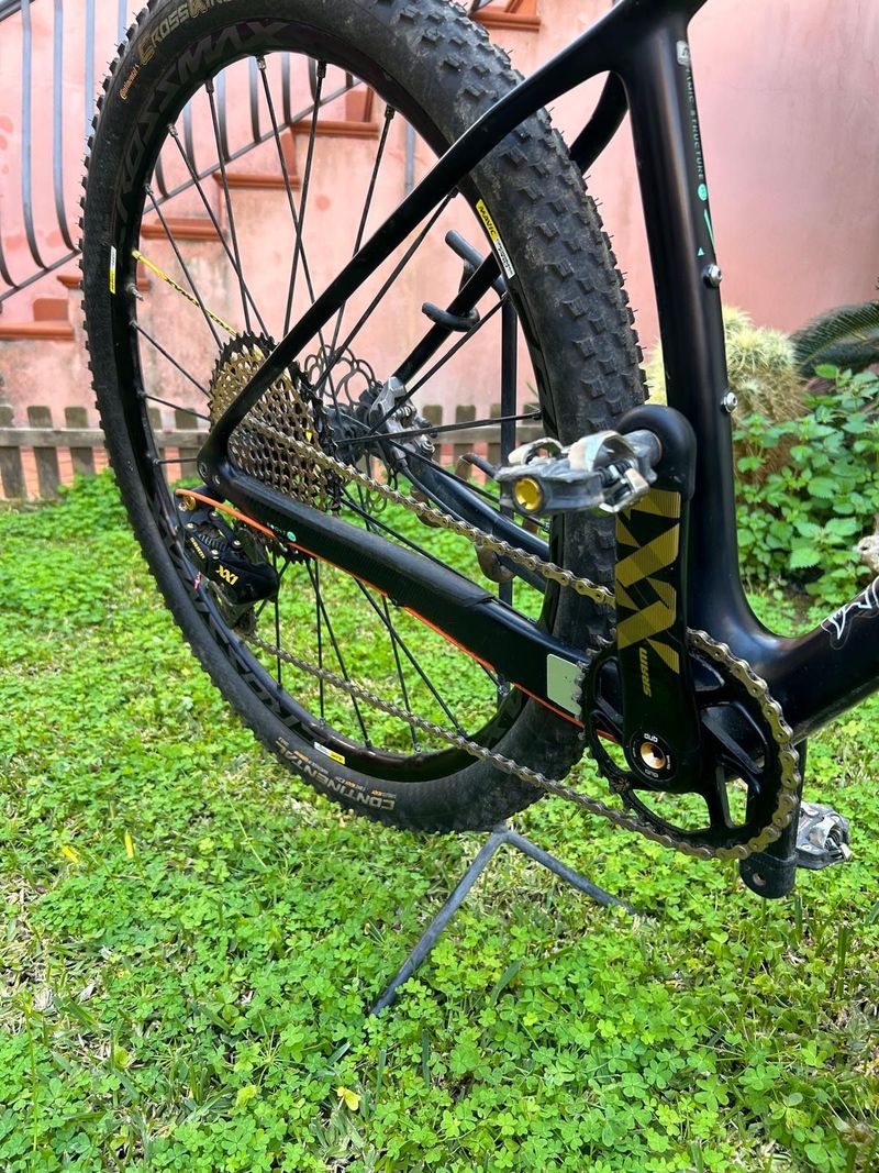 Gebrauchtes Orbea ALMA M-TEAM 2019 2019 Mountainbike, Schwarz, 27.5, 29 — Bild 3 von 5