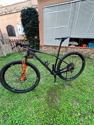 Gebrauchtes Orbea ALMA M-TEAM 2019 2019 Mountainbike, Schwarz, 27.5, 29 — Bild 2 von 5