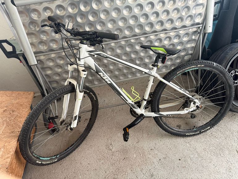 Used KTM Chicago Shimano Acera 2016 Mountainbike, White — image 2 of 3