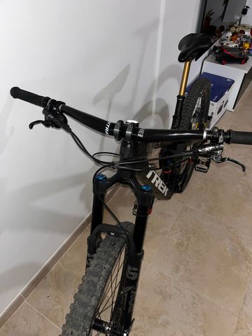 Tweedehands Trek Slash 9.8 29 2020 2020 Mountainbike — afbeelding 6 van 7