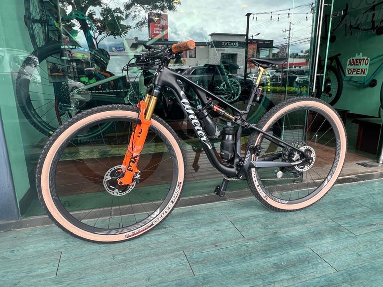 Used Wilier URTA SLR SRAM EAGLE XX1 AXS 2022 2022 Mountainbike, Black, 29 — image 5 of 6