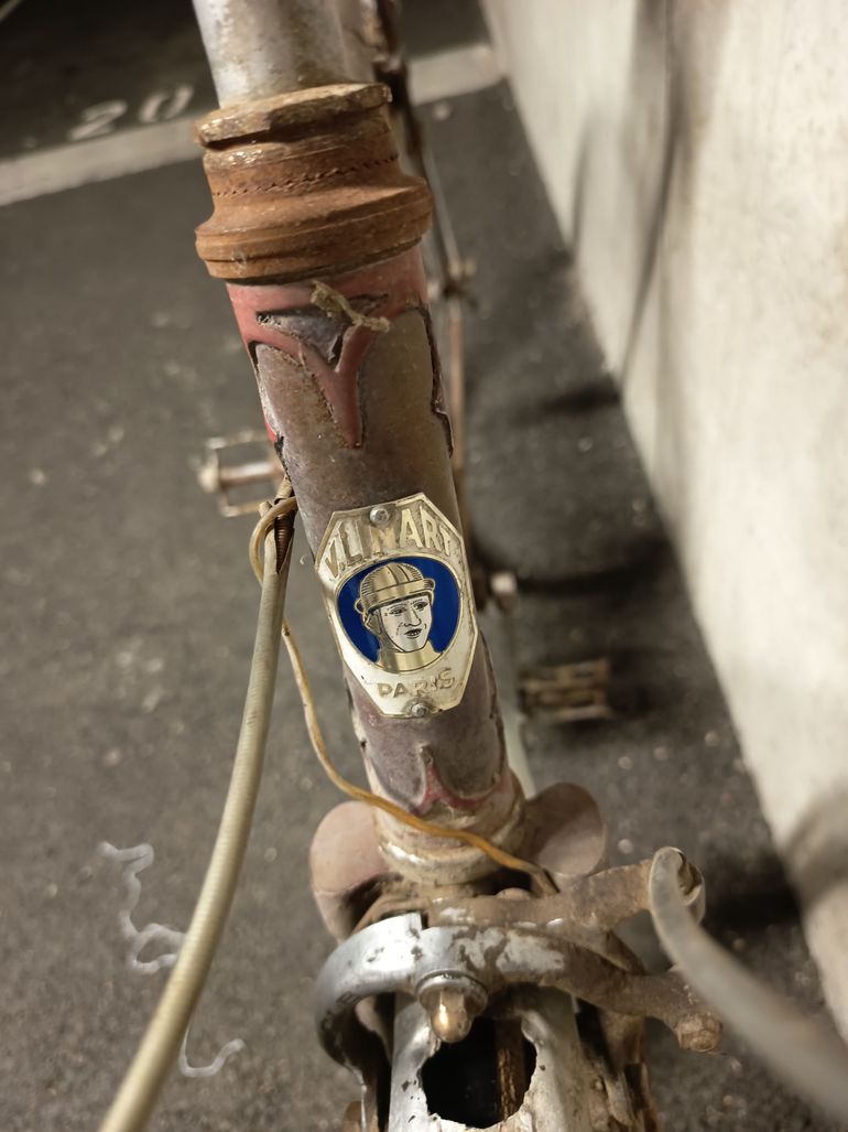 Used Victor Linart Randonneuse Une Vitesse 1967 Urban, Red — image 5 of 8